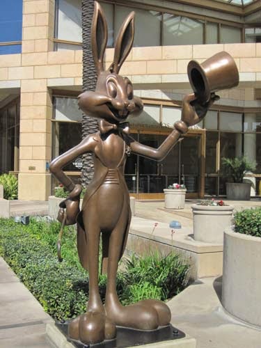 Bugs Bunny Welcomes you to the Warner Brothers VIP Tour.