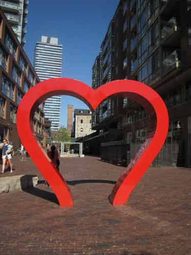 Giant Heart At Toronto' Distillery District.