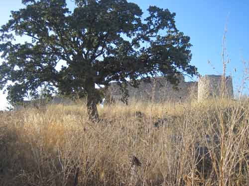 Goulades Castle in Mavrovouni