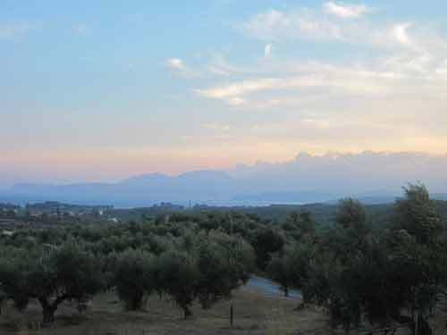 Sun starts setting in Mavrovouni.